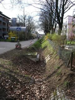 Regenwasser-Versickerungsgraben