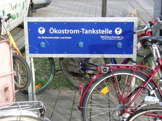 Kostenlose Stromtankstelle für E-Räder