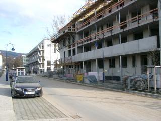 Lise-Meitner-Strasse