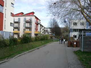 Fuss- und Radweg entlang Versickerung Nord